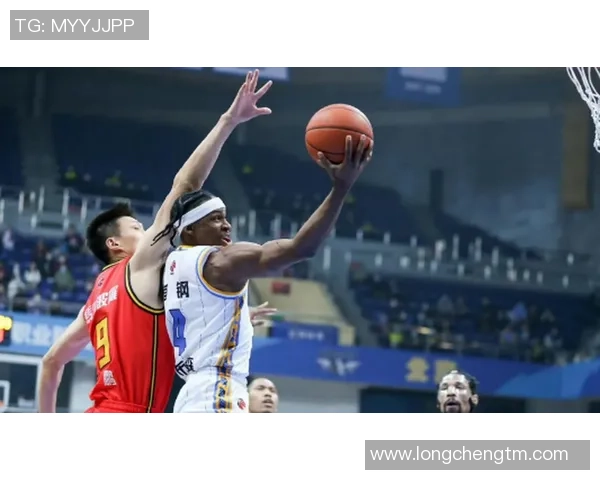 深圳篮球队在挑战赛积分榜上以80分稳居第一竞争愈发激烈